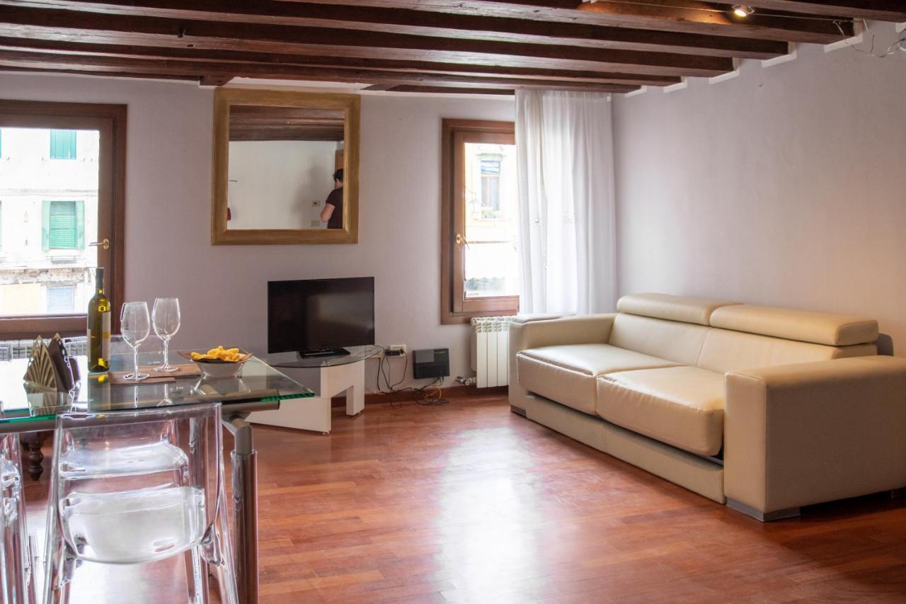 Superior In Via Garibaldi By Bricola Appartement