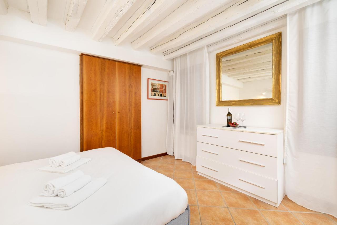 Superior In Via Garibaldi By Bricola Appartement